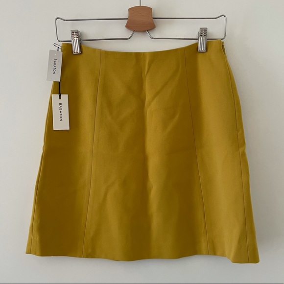 Aritzia Babaton Hopper Skirt in Acacia (US 6) - Picture 1 of 8